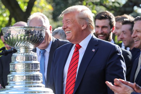 Phe Dân chủ thừa nhận chưa thể bỏ phiếu luận tội ông Trump - Ảnh 1. Phe Dân chủ thừa nhận chưa thể bỏ phiếu luận tội ông Trump - Ảnh 1.