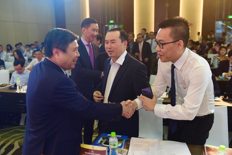 TP.HCM lo xuất khẩu dần mất lợi thế cạnh tranh - Ảnh 2. TP.HCM lo xuất khẩu dần mất lợi thế cạnh tranh - Ảnh 2.