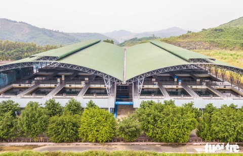 Nơi khởi nguồn sự cố nước sông Đà, mùi dầu thải vẫn xộc lên từ khe suối - Ảnh 9. Nơi khởi nguồn sự cố nước sông Đà, mùi dầu thải vẫn xộc lên từ khe suối - Ảnh 9.