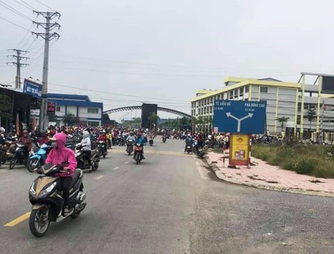 Nghi trúng khí độc, 4 ngày liên tiếp 125 công nhân phải đi cấp cứu - Ảnh 2. Nghi trúng khí độc, 4 ngày liên tiếp 125 công nhân phải đi cấp cứu - Ảnh 2.