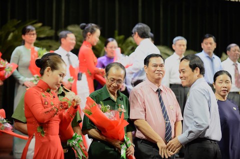 TP.HCM tuyên dương 134 điển hình dân vận khéo năm 2019 - Ảnh 2. TP.HCM tuyên dương 134 điển hình dân vận khéo năm 2019 - Ảnh 2.