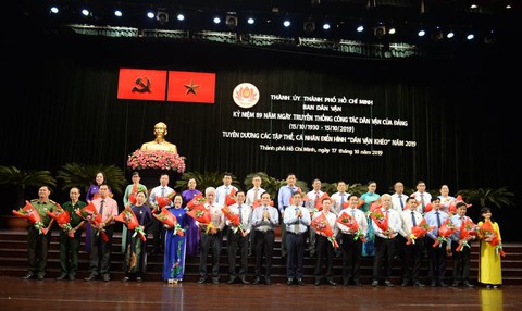 TP.HCM tuyên dương 134 điển hình dân vận khéo năm 2019 - Ảnh 4. TP.HCM tuyên dương 134 điển hình dân vận khéo năm 2019 - Ảnh 4.