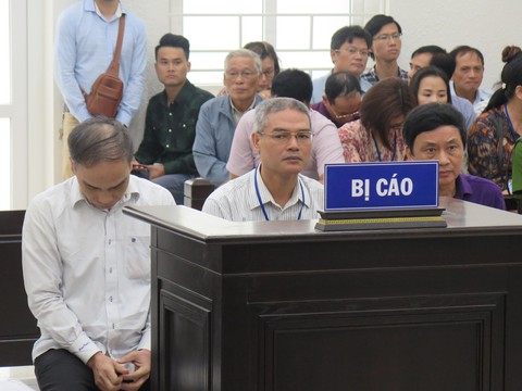 Nguyên phó cục trưởng Cục Đường thủy nội địa hầu tòa - Ảnh 1. Nguyên phó cục trưởng Cục Đường thủy nội địa hầu tòa - Ảnh 1.