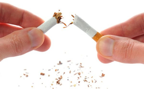 Nhiều người muốn có chứng nhận bỏ thuốc lá thành công - Ảnh 1. Nhiều người muốn có chứng nhận bỏ thuốc lá thành công - Ảnh 1.