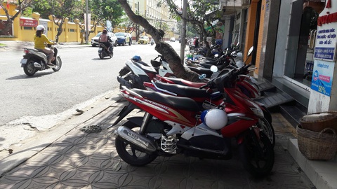 Cần Thơ cho phép sử dụng vỉa hè 88 tuyến đường giữ xe có thu phí - Ảnh 1. Cần Thơ cho phép sử dụng vỉa hè 88 tuyến đường giữ xe có thu phí - Ảnh 1.