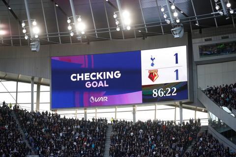 Tottenham thoát thua trước Watford bởi bàn thắng gây tranh cãi - Ảnh 3. Tottenham thoát thua trước Watford bởi bàn thắng gây tranh cãi - Ảnh 3.