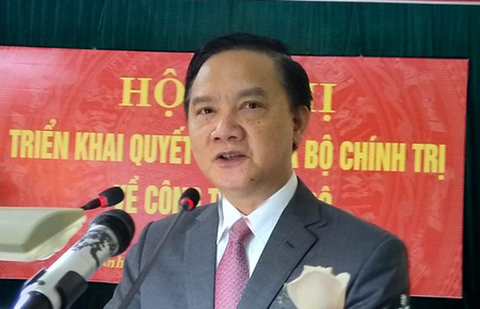 Ông Nguyễn Khắc Định nhận chức bí thư Tỉnh ủy Khánh Hòa - Ảnh 1. Ông Nguyễn Khắc Định nhận chức bí thư Tỉnh ủy Khánh Hòa - Ảnh 1.