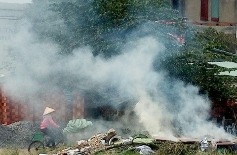 Người thành phố xả rác khác gì bà con dưới quê đâu - Ảnh 1. Người thành phố xả rác khác gì bà con dưới quê đâu - Ảnh 1.