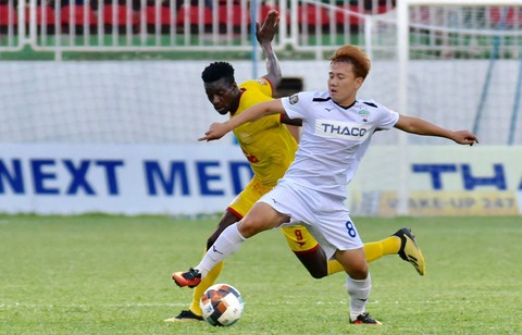 Vòng 25 V-LEAGUE 2019: “Nín thở” qua sông - Ảnh 1. Vòng 25 V-LEAGUE 2019: “Nín thở” qua sông - Ảnh 1.
