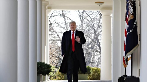 1.000 ngày của Tổng thống Trump: những con số biết nói và phát ngôn chấn động - Ảnh 3. 1.000 ngày của Tổng thống Trump: những con số biết nói và phát ngôn chấn động - Ảnh 3.