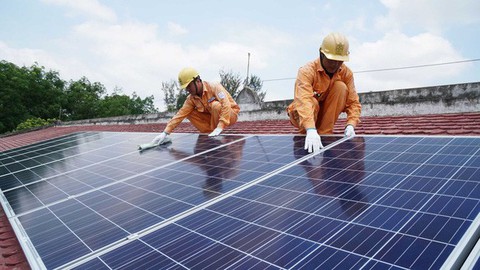 EVN vay 37 triệu USD xây điện mặt trời trên hồ Đa Mi - Ảnh 1. EVN vay 37 triệu USD xây điện mặt trời trên hồ Đa Mi - Ảnh 1.