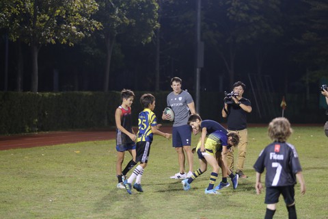 Nhà vô địch World Cup Rugby đến Việt Nam tìm nguồn cội - Ảnh 9. Nhà vô địch World Cup Rugby đến Việt Nam tìm nguồn cội - Ảnh 9.