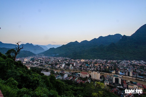 Vẻ đẹp bất tận non nước Hà Giang vào chớm thu - Ảnh 2. Vẻ đẹp bất tận non nước Hà Giang vào chớm thu - Ảnh 2.