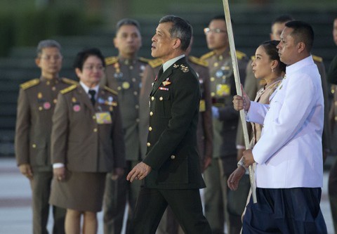 Quốc vương Thái Lan thâu tóm thêm quân, mở rộng quyền lực - Ảnh 1. Quốc vương Thái Lan thâu tóm thêm quân, mở rộng quyền lực - Ảnh 1.
