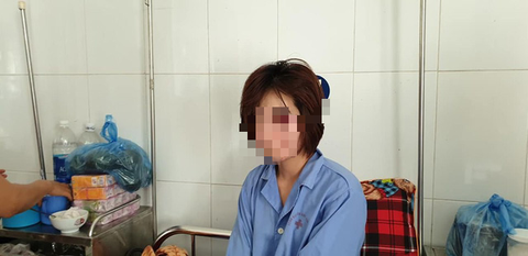 Khởi tố vụ án, truy bắt nhóm thanh niên đánh nữ nhân viên xe buýt - Ảnh 2. Khởi tố vụ án, truy bắt nhóm thanh niên đánh nữ nhân viên xe buýt - Ảnh 2.