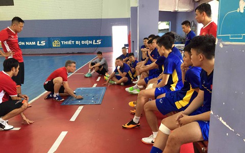 Futsal Việt Nam quyết vượt núi Úc - Ảnh 1. Futsal Việt Nam quyết vượt núi Úc - Ảnh 1.