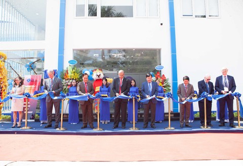 Coats kỷ niệm 30 năm Thành lập tại Việt Nam - Ảnh 1. Coats kỷ niệm 30 năm Thành lập tại Việt Nam - Ảnh 1.