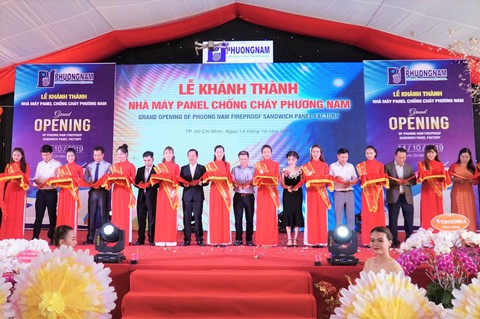 Phương Nam khánh thành nhà máy panel chống cháy trên 10 triệu đô - Ảnh 2. Phương Nam khánh thành nhà máy panel chống cháy trên 10 triệu đô - Ảnh 2.