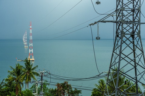 Đại biểu Quốc hội giám sát việc cung cấp điện tại nhiều tỉnh phía Nam - Ảnh 3. Đại biểu Quốc hội giám sát việc cung cấp điện tại nhiều tỉnh phía Nam - Ảnh 3.