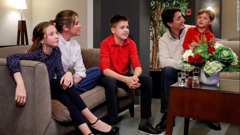 Soái ca Justin Trudeau tiếp tục làm thủ tướng Canada - Ảnh 1. Soái ca Justin Trudeau tiếp tục làm thủ tướng Canada - Ảnh 1.