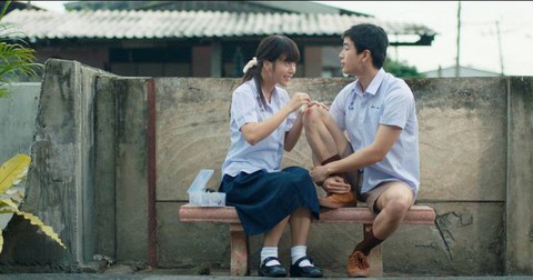 Thử nhận diện công thức chinh phục khán giả của phim tình cảm Thái Lan - Ảnh 1. Thử nhận diện công thức chinh phục khán giả của phim tình cảm Thái Lan - Ảnh 1.