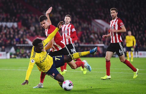 Đá bế tắc, Arsenal bại trận trước đội mới lên hạng - Ảnh 2. Đá bế tắc, Arsenal bại trận trước đội mới lên hạng - Ảnh 2.