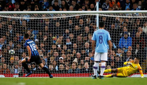 ‘Song sát’ Aguero - Sterling giúp M.C đại thắng Atalanta - Ảnh 1. ‘Song sát’ Aguero - Sterling giúp M.C đại thắng Atalanta - Ảnh 1.