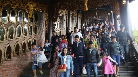 Chùa vắng bóng người tu học trong khu du lịch tâm linh nghìn tỉ - Ảnh 1. Chùa vắng bóng người tu học trong khu du lịch tâm linh nghìn tỉ - Ảnh 1.