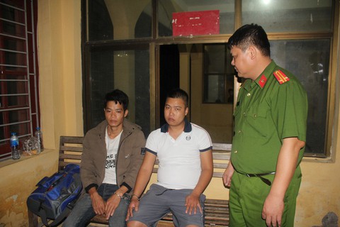 Khởi tố, bắt tạm giam 3 bị can đổ dầu thải vào nguồn nước nhà máy Sông Đà - Ảnh 1. Khởi tố, bắt tạm giam 3 bị can đổ dầu thải vào nguồn nước nhà máy Sông Đà - Ảnh 1.