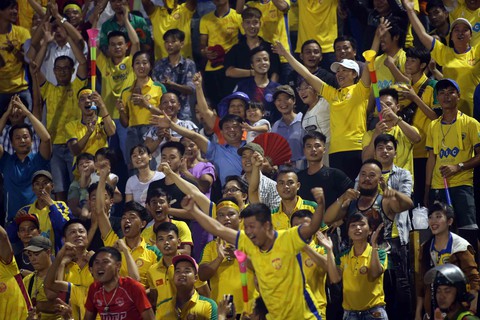 Hòa B.Bình Dương, Thanh Hóa giành quyền đá play-off để trụ hạng V-League 2020 - Ảnh 3. Hòa B.Bình Dương, Thanh Hóa giành quyền đá play-off để trụ hạng V-League 2020 - Ảnh 3.