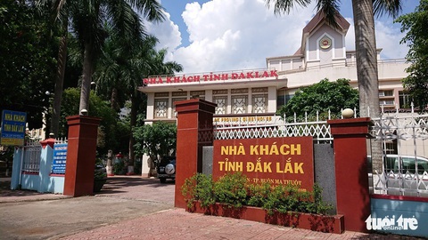 Thêm một phó phòng dùng bằng cấp III giả để tiến thân ở Đắk Lắk - Ảnh 2. Thêm một phó phòng dùng bằng cấp III giả để tiến thân ở Đắk Lắk - Ảnh 2.