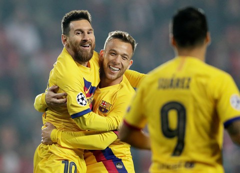 Messi tỏa sáng, Barcelona khuất phục Slavia Prague tại Champions League - Ảnh 1. Messi tỏa sáng, Barcelona khuất phục Slavia Prague tại Champions League - Ảnh 1.