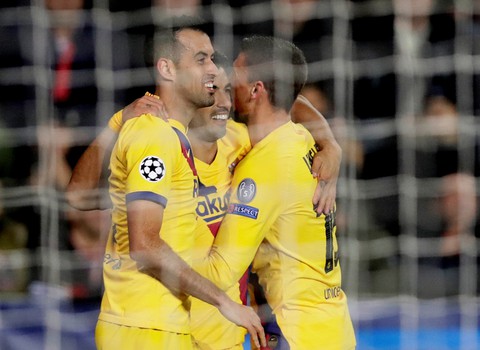 Messi tỏa sáng, Barcelona khuất phục Slavia Prague tại Champions League - Ảnh 3. Messi tỏa sáng, Barcelona khuất phục Slavia Prague tại Champions League - Ảnh 3.