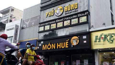 Vụ chủ chuỗi nhà hàng Món Huế mất tích: Nhà đầu tư ngoại khởi kiện - Ảnh 1. Vụ chủ chuỗi nhà hàng Món Huế mất tích: Nhà đầu tư ngoại khởi kiện - Ảnh 1.