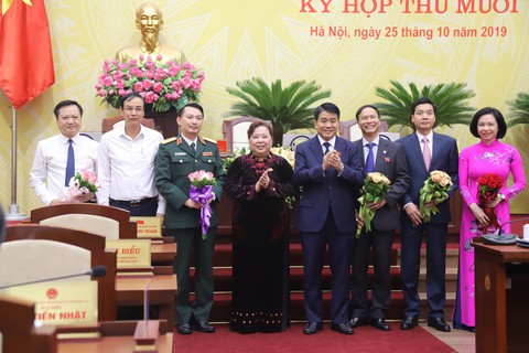 HĐND Hà Nội miễn nhiệm trưởng Ban Pháp chế hay chất vấn Nguyễn Hoài Nam - Ảnh 1. HĐND Hà Nội miễn nhiệm trưởng Ban Pháp chế hay chất vấn Nguyễn Hoài Nam - Ảnh 1.
