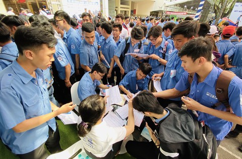 Trường Cao Thắng phải từ chối bớt doanh nghiệp tham gia ngày hội việc làm - Ảnh 1. Trường Cao Thắng phải từ chối bớt doanh nghiệp tham gia ngày hội việc làm - Ảnh 1.