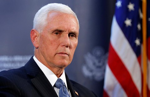 Dịch tăng ở 16 bang nhưng Phó tổng thống Mỹ Mike Pence vẫn lạc quan - Ảnh 1. Dịch tăng ở 16 bang nhưng Phó tổng thống Mỹ Mike Pence vẫn lạc quan - Ảnh 1.