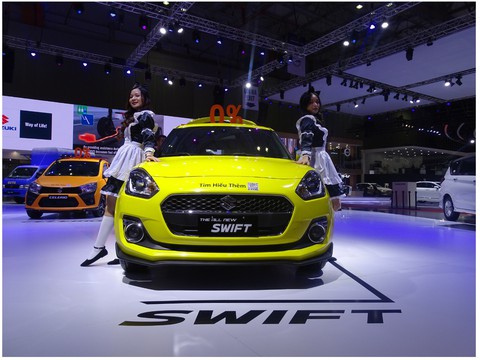 Chiêm ngưỡng vẻ thể thao của Suzuki Swift tại Triển lãm ô tô Việt Nam 2019 - Ảnh 2. Chiêm ngưỡng vẻ thể thao của Suzuki Swift tại Triển lãm ô tô Việt Nam 2019 - Ảnh 2.