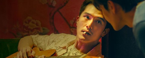 Phim châu Á ở Oscar 2020: Niềm kiêu hãnh từ những điều bé nhỏ - Ảnh 12. Phim châu Á ở Oscar 2020: Niềm kiêu hãnh từ những điều bé nhỏ - Ảnh 12.