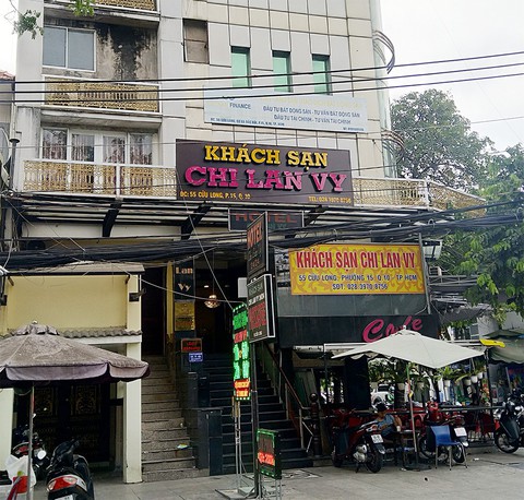 Vụ đề nghị cưỡng chế tháo dỡ... nhà của mình: Quận sẽ cưỡng chế! - Ảnh 1. Vụ đề nghị cưỡng chế tháo dỡ... nhà của mình: Quận sẽ cưỡng chế! - Ảnh 1.