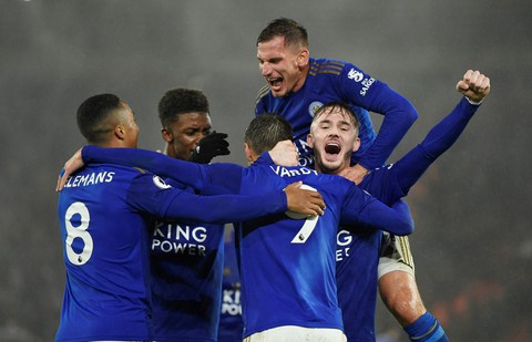 Thắng Southampton 9-0, Leicester lập hàng loạt kỉ lục ở Premier League - Ảnh 1. Thắng Southampton 9-0, Leicester lập hàng loạt kỉ lục ở Premier League - Ảnh 1.