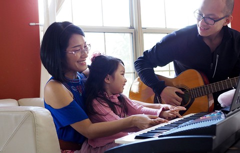 Ngày làm code nghiên cứu, tối làm mẹ bỉm sữa - Ảnh 1. Ngày làm code nghiên cứu, tối làm mẹ bỉm sữa - Ảnh 1.