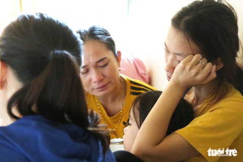 Quê nhà ‘lòng như lửa đốt’ khi con đi du lịch qua Anh rồi mất liên lạc - Ảnh 3. Quê nhà ‘lòng như lửa đốt’ khi con đi du lịch qua Anh rồi mất liên lạc - Ảnh 3.
