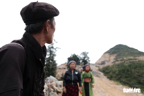 Bên trong công trình phá núi xây chùa hoành tráng ở Lũng Cú - Ảnh 4. Bên trong công trình phá núi xây chùa hoành tráng ở Lũng Cú - Ảnh 4.