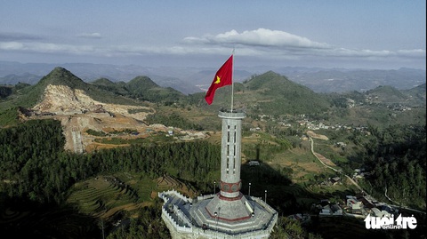 Bên trong công trình phá núi xây chùa hoành tráng ở Lũng Cú - Ảnh 1. Bên trong công trình phá núi xây chùa hoành tráng ở Lũng Cú - Ảnh 1.