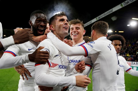 Pulisic lập hat-trick, Chelsea hạ gục Burnley trên sân Turf Moor - Ảnh 2. Pulisic lập hat-trick, Chelsea hạ gục Burnley trên sân Turf Moor - Ảnh 2.