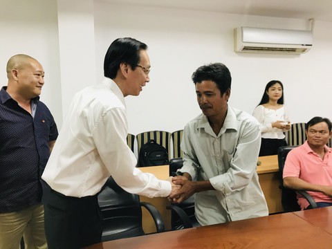 TP.HCM: thưởng 130 triệu đồng cho nhóm cứu hộ vụ chìm tàu Vietsun Integrity - Ảnh 2. TP.HCM: thưởng 130 triệu đồng cho nhóm cứu hộ vụ chìm tàu Vietsun Integrity - Ảnh 2.