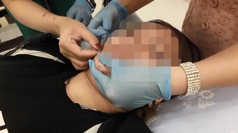 Cơ sở làm đẹp tay ngang tung hoành, chẳng ai quản lý - Ảnh 1. Cơ sở làm đẹp tay ngang tung hoành, chẳng ai quản lý - Ảnh 1.
