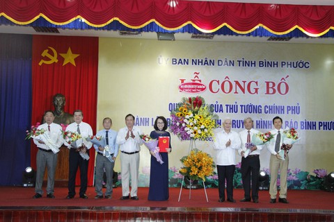 Thành lập Đài Phát thanh - truyền hình và Báo Bình Phước - Ảnh 1. Thành lập Đài Phát thanh - truyền hình và Báo Bình Phước - Ảnh 1.