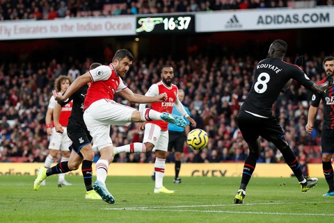 Dẫn trước 2-0, Arsenal vẫn không thắng được Crystal Palace - Ảnh 1. Dẫn trước 2-0, Arsenal vẫn không thắng được Crystal Palace - Ảnh 1.